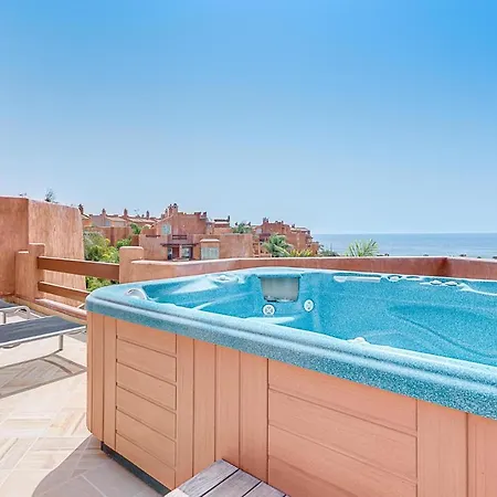 Bahia - Romen 2,4 Penthouse Sea View & Jacuzzi Semesterbostad *